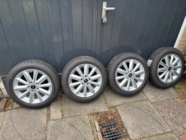 Mini WINTERBANDEN 16” RADIAL-SPAAK 508 ZGAN / F55 F56 F57, Auto-onderdelen, Banden en Velgen, Band(en), Winterbanden, 16 inch