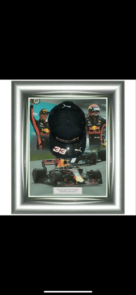 Max Verstappen Gesigneerde Cap & Foto in lijst + certificaat, Verzamelen, Automerken, Motoren en Formule 1, Zo goed als nieuw