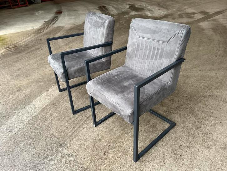 Vier Robuuste eetkamerstoelen Leen Bakker antraciet grijs, Huis en Inrichting, Stoelen, Zo goed als nieuw, Vijf, Zes of meer stoelen