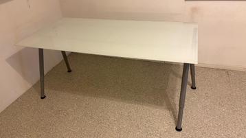 Mooi stevig verstelbaar bureau  gratis 