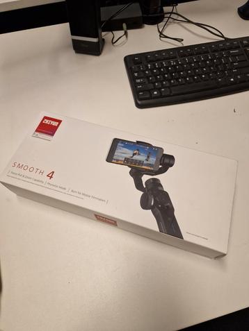 Zhiyun Smooth 4 Gimbal - Zo goed als nieuw! beschikbaar voor biedingen