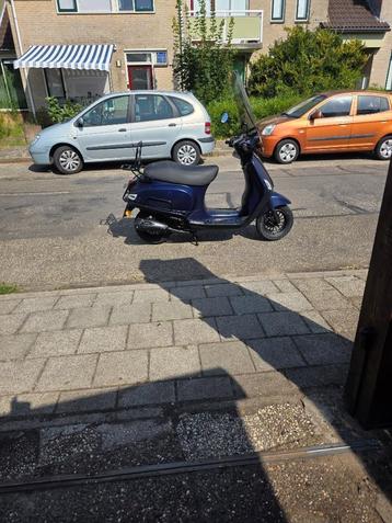 te koop La souris Sourini RS (Vespa look) beschikbaar voor biedingen
