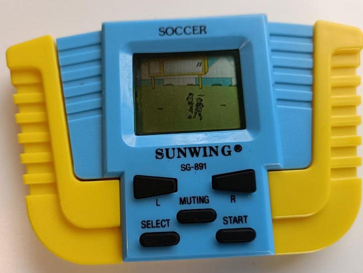 Vintage Sunwing LCD Game Soccer Single Screen Handheld, Spelcomputers en Games, Games | Pc, Zo goed als nieuw, 1 speler, Vanaf 3 jaar