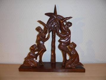 Dansers uit Thailand bij de boom beschikbaar voor biedingen