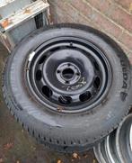 Set stalen velgen met goede winterbanden Peugeot 2008, Ophalen, 16 inch, Winterbanden, Velg(en)