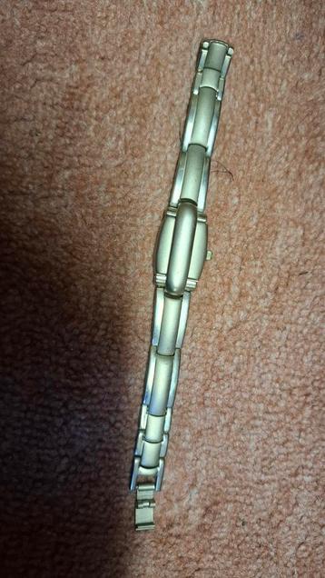 Yves Rocher Dameshorloge - Schuifsluiting beschikbaar voor biedingen