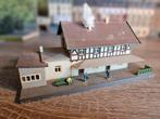 Station stationsgebouw N spoor trein 1:160, Overige merken, Gebruikt, Gelijkstroom of Wisselstroom, Brug, Tunnel of Gebouw