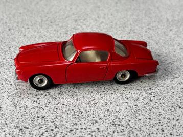 Alfa Romeo Coupe van Dinky Toys beschikbaar voor biedingen