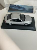 Minichamps Ford Mondeo van Paul’s Model Art in opbergcase, Ophalen, Nieuw, Auto, MiniChamps