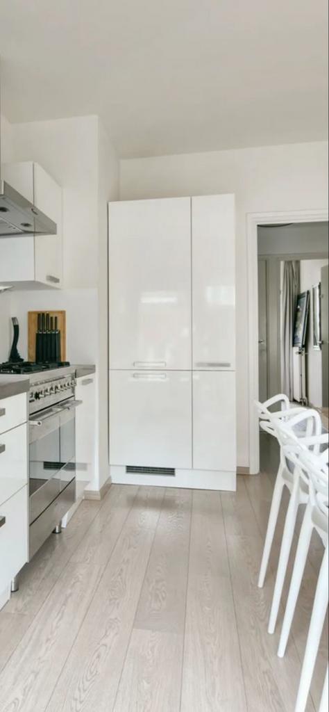 Samsung A+ Inbouw Koelkast met Vriezer + Kasten, Witgoed en Apparatuur, Koelkasten en IJskasten, Zo goed als nieuw, Met vriesvak