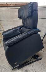 Nauwelijks gebruikte relax/sta op stoel Himolla Senator, Huis en Inrichting, Fauteuils, Ophalen of Verzenden, Zo goed als nieuw