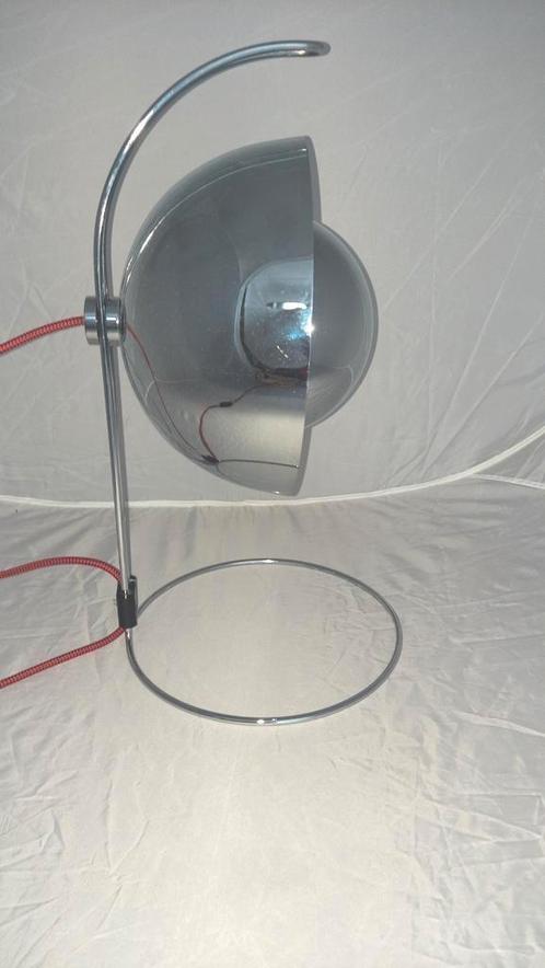 Flowerpot vp4 tafellamp merk Habufa type echo,beschrijving, Huis en Inrichting, Lampen | Tafellampen, Zo goed als nieuw, Metaal