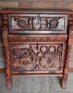 Prachtige halkast met houtsnijwerk, antiek, Ophalen, 25 tot 50 cm, 50 tot 100 cm, Minder dan 100 cm