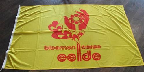 Gezocht/gevraagd: GELE CORSOVLAG Eelde, Diversen, Vlaggen en Wimpels, Gebruikt, Ophalen