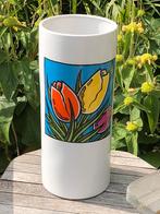 Vintage design vaas henk schiffmacher tulpen, Wit, Aardewerk of Porselein, Ophalen of Verzenden, Zo goed als nieuw