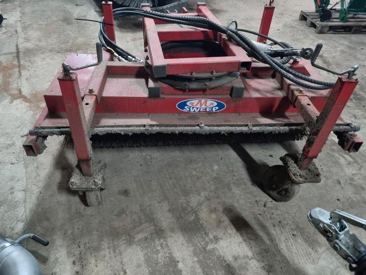 Veegmachine 1,80m, Zakelijke goederen, Agrarisch | Werktuigen, Akkerbouw, Veehouderij, Overige, Oogstmachine, Ophalen of Verzenden