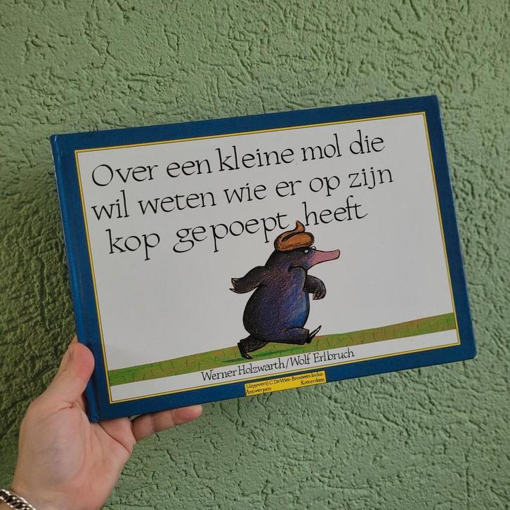 Over een kleine mol die wil weten wie er op zijn kop gepoept, Boeken, Prentenboeken en Plaatjesalbums, Zo goed als nieuw, Ophalen of Verzenden