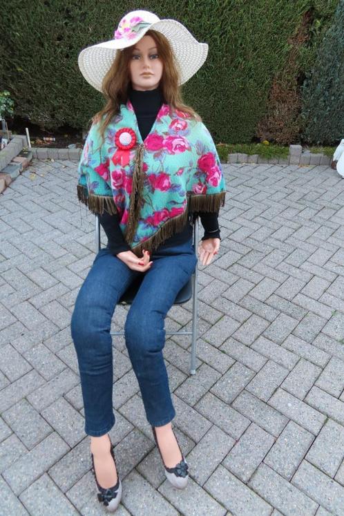Sarah pop voor originele 50 verjaardag verrassing, zie keuze, Hobby en Vrije tijd, Feestartikelen | Verhuur, Zo goed als nieuw