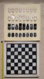 Decoratief marmeren schaakspel, Ophalen