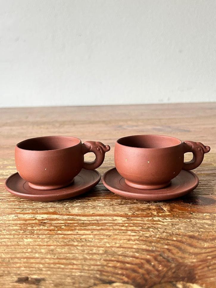 2 kop en schotels  - Yixing aardewerk, Antiek en Kunst, Antiek | Keramiek en Aardewerk, Ophalen of Verzenden