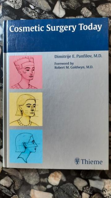 Twee boeken: cosmetische behandelingen en compressietherapie beschikbaar voor biedingen