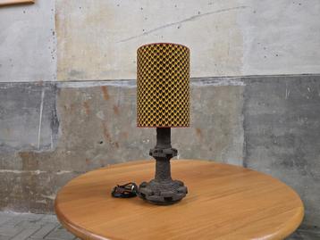 Originele Jaren 70 Tafel Lamp | Nieuwe Kap | Brutalistisch beschikbaar voor biedingen