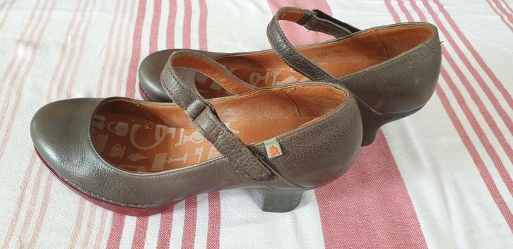 Art schoenen, maat 42 (valt klein), Kleding | Dames, Schoenen, Zo goed als nieuw, Bruin, Ophalen of Verzenden