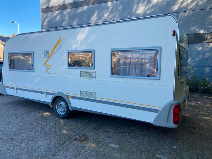 Knaus sudwind 550, Caravans en Kamperen, Caravans, Particulier, tot en met 4, 1000 - 1250 kg, Rondzit, Knaus, 2 aparte bedden