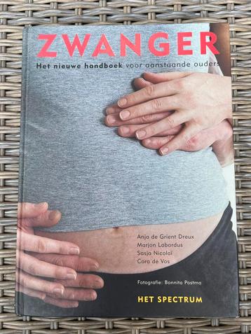 Zwanger het nieuwe handboek voor aanstaande ouders beschikbaar voor biedingen