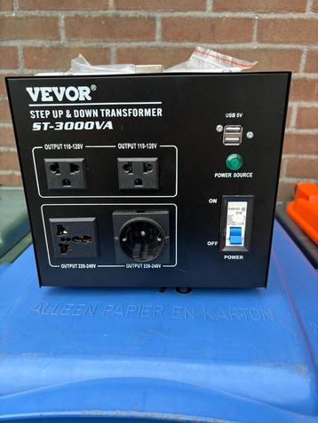 Omvormer 110/220v nieuw beschikbaar voor biedingen