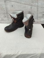 Gevoerde, waterdichte veterlaarzen - Maat 45, Sport en Fitness, Ophalen of Verzenden