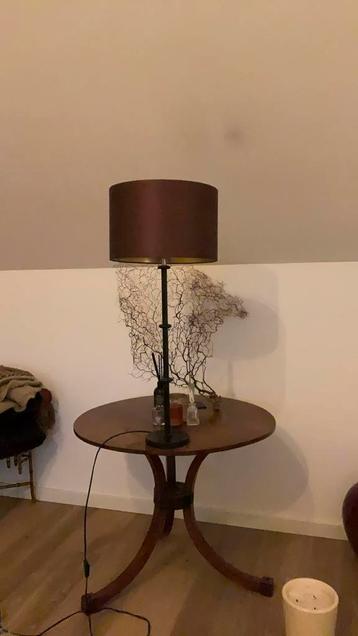 Mooie zwarte tafellamp, met zijden kap! beschikbaar voor biedingen