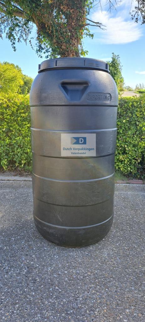 250 liter vat met draaideksel, Tuin en Terras, Regentonnen, Gebruikt, Kunststof, 150 liter of meer, Met kraantje, Ophalen