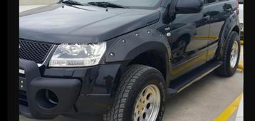 Spatbordverbreders Grand Vitara beschikbaar voor biedingen