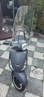Sym Fiddle II 50s Grijs – 1320 km – 1e eigenaar, Fietsen en Brommers, Gebruikt, SYM, Ophalen of Verzenden, Benzine