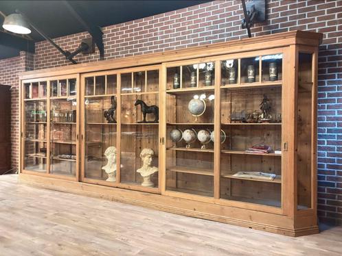 Winkelkast / vitrinekast oud grenen, Antiek en Kunst, Antiek | Kantoor en Zakelijk, Ophalen