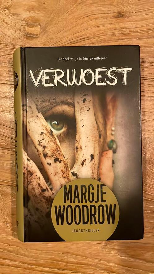 Margje Woodrow - Verwoest, Boeken, Kinderboeken | Jeugd | 13 jaar en ouder, Zo goed als nieuw, Ophalen of Verzenden