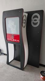 Gilera wandkast zeer uniek (exclusief) 125cc 180cc 200cc, Ophalen of Verzenden