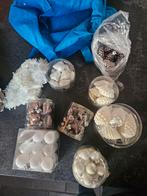 Kerstballen wit en warm bruin, Diversen, Kerst, Ophalen of Verzenden, Zo goed als nieuw