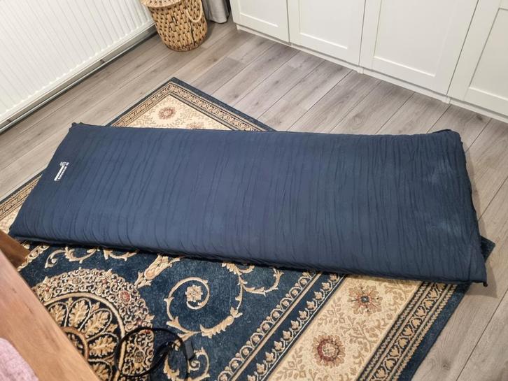 Zelfopblaasbaar luchtbed, Caravans en Kamperen, Luchtbedden, Ophalen