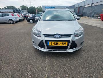 Ford Focus Wagon 1.0 EcoBoost Titanium beschikbaar voor biedingen