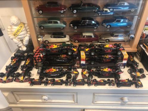 Partij Formule 1 Auto's Red Bull Max Verstappen + DVD, Hobby en Vrije tijd, Modelauto's | Overige schalen, Gebruikt, Auto, Ophalen of Verzenden