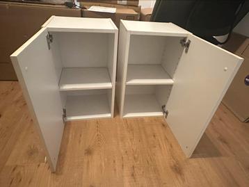 2 Kasten / Cabinets – Goede staat / Good condition 36x32x60 beschikbaar voor biedingen