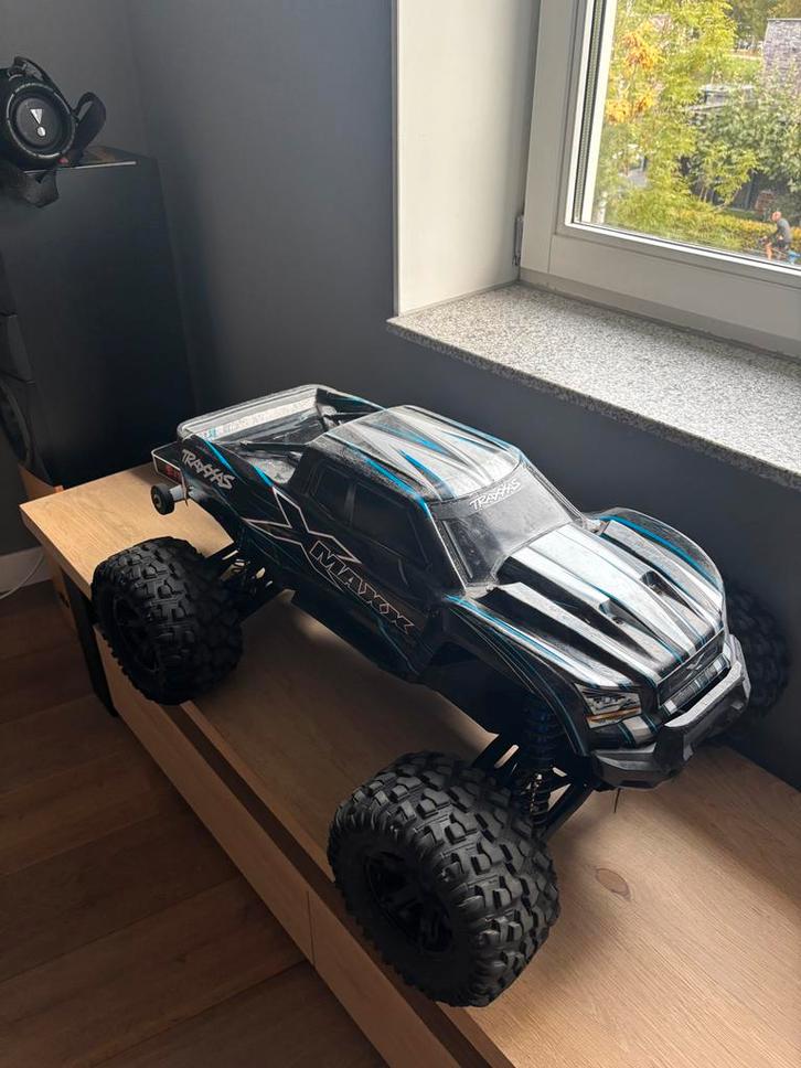 Traxxas Xmaxx 8s, Hobby en Vrije tijd, Modelbouw | Radiografisch | Auto's, Zo goed als nieuw, Auto offroad, Ophalen