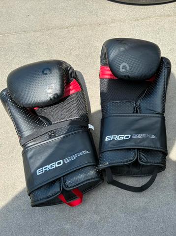 Ergonomische bokshandschoenen 14 oz - als nieuw beschikbaar voor biedingen