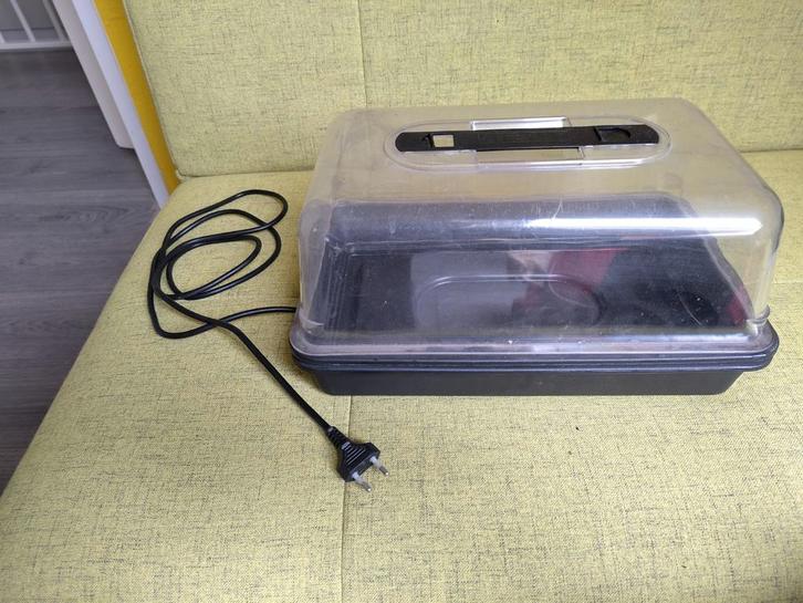 Verwarmde Kweekkas - Ideaal voor zaailingen!, Tuin en Terras, Kweekspullen, Gebruikt, Kweekbak, Ophalen of Verzenden