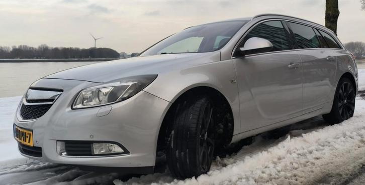 Opel Insignia 2.0 Turbo Sports Tourer 4X4 (260pk) 20-inch, Auto's, Opel, Particulier, Insignia, 4x4, ABS, Airbags, Airconditioning