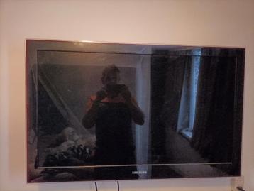Samsung LCD TV - Gebruikt beschikbaar voor biedingen