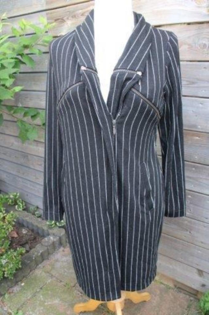 Jurk zwart Elsewhere mt M Vaste prijs, Kleding | Dames, Jurken, Zo goed als nieuw, Maat 38/40 (M), Zwart, Ophalen of Verzenden