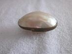 Antiek parelmoeren pillen doosje vorm van een ei., Antiek en Kunst, Ophalen of Verzenden